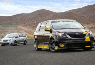 NHỮNG CHIẾC MINIVAN KHIẾN SIÊU XE CŨNG PHẢI DÈ CHỪNG